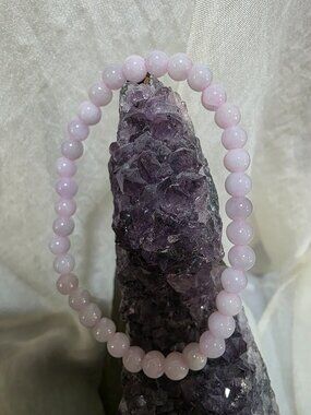 Natural lavender jade bracelet